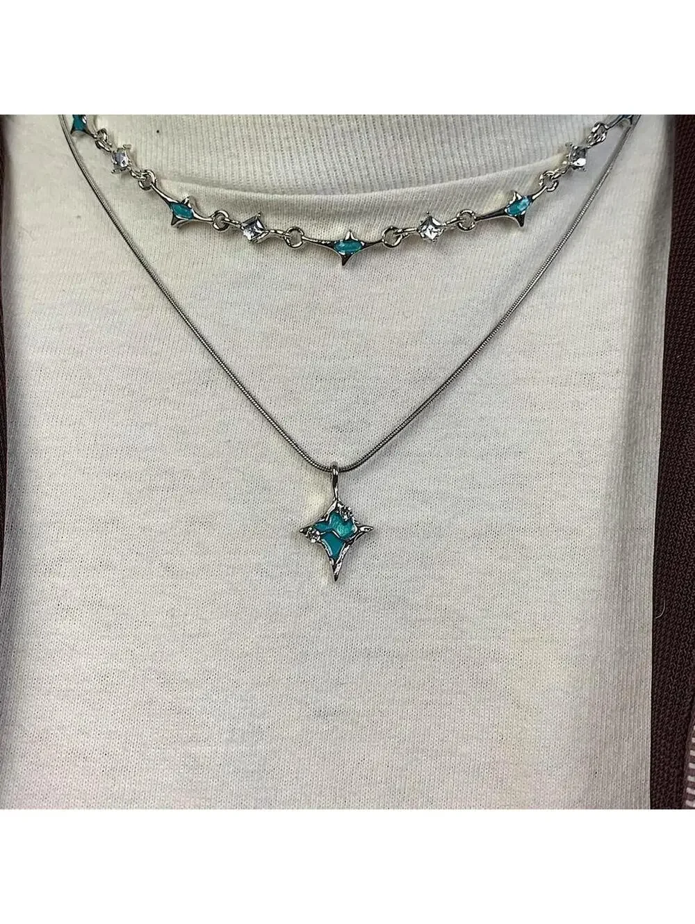 Cyber y2k 2000s style Futuristic Star pendant turquoise silver necklace. 2 neckl